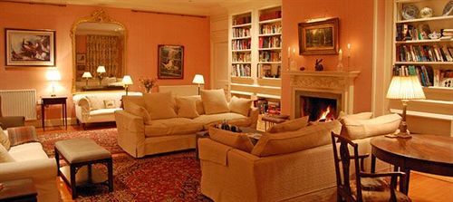 Bed & Breakfast Warwick Hall 3*