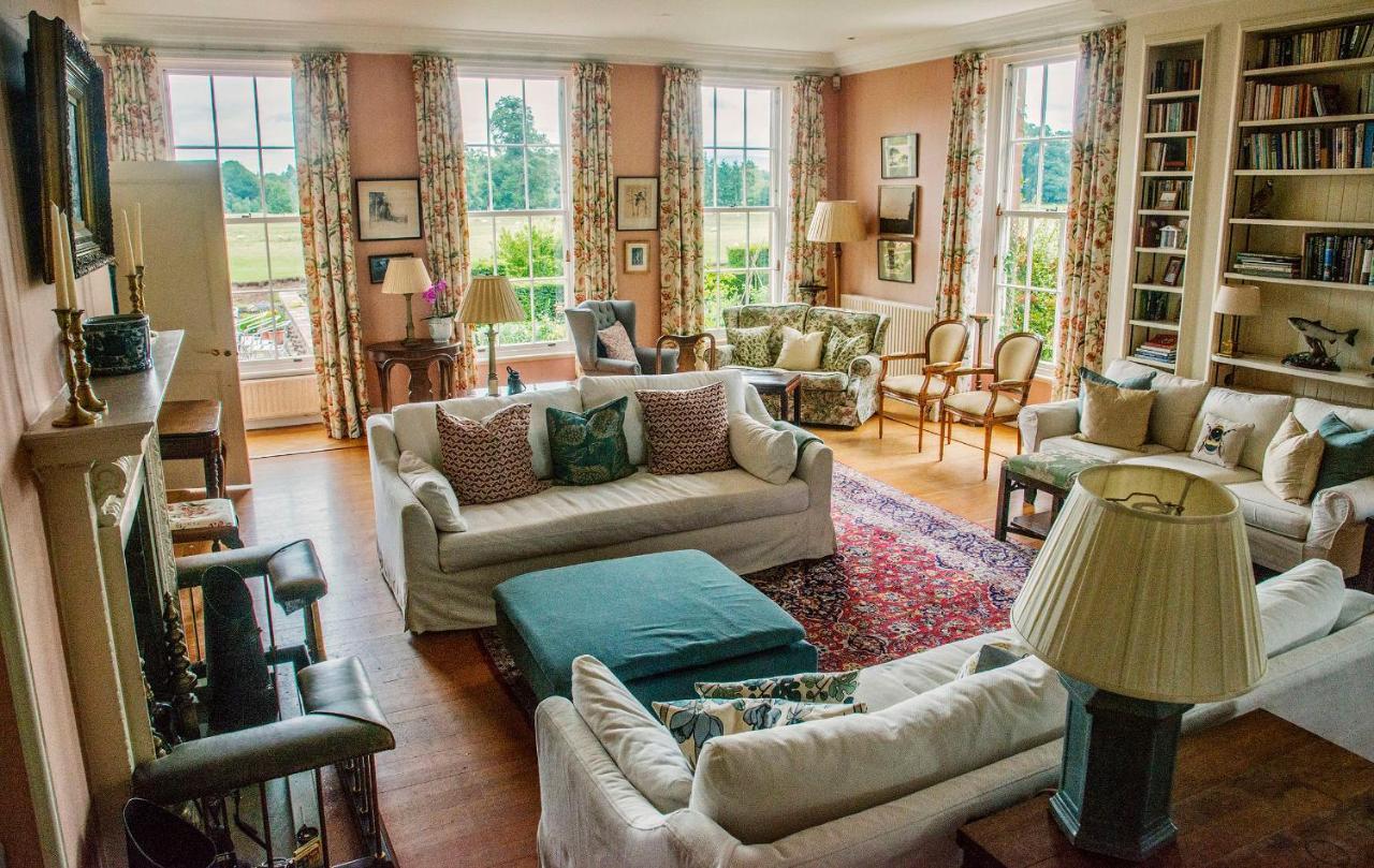 Warwick Hall Bed & Breakfast 3*